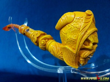 Meerschaum Viking Skull Pipe