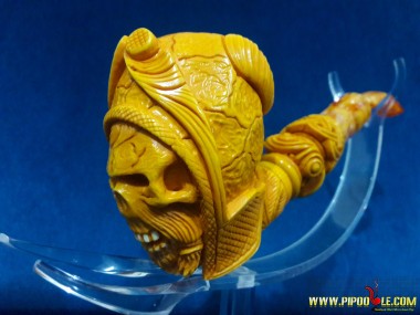 Meerschaum Viking Skull Pipe