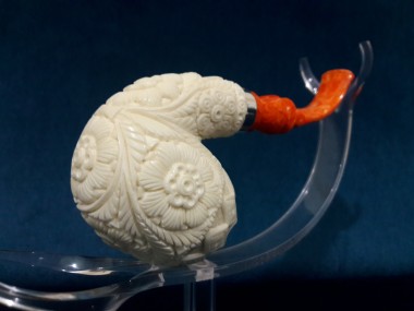 Figural Meerschaum Pipe With Ring 