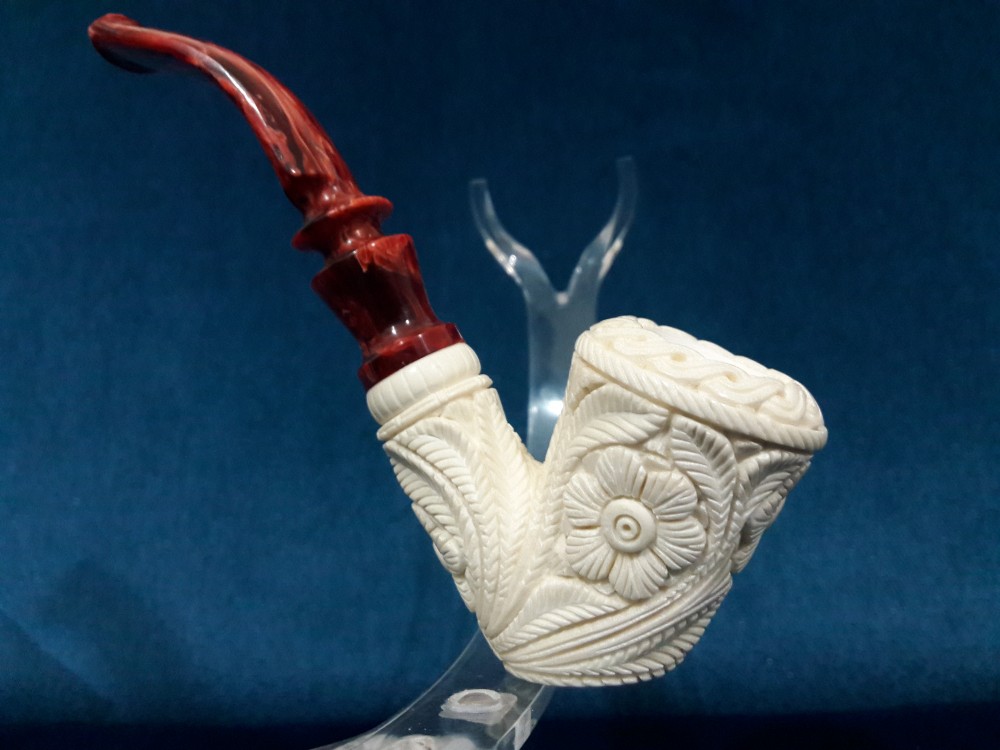Handcarved Figural Meerschaum Pipe