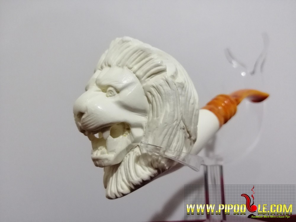 Meerschaum Lion Pipe !