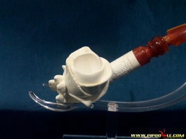 Block Hand On Rose Pipe