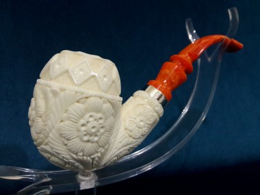 Figural Meerschaum Pipe With Ring 